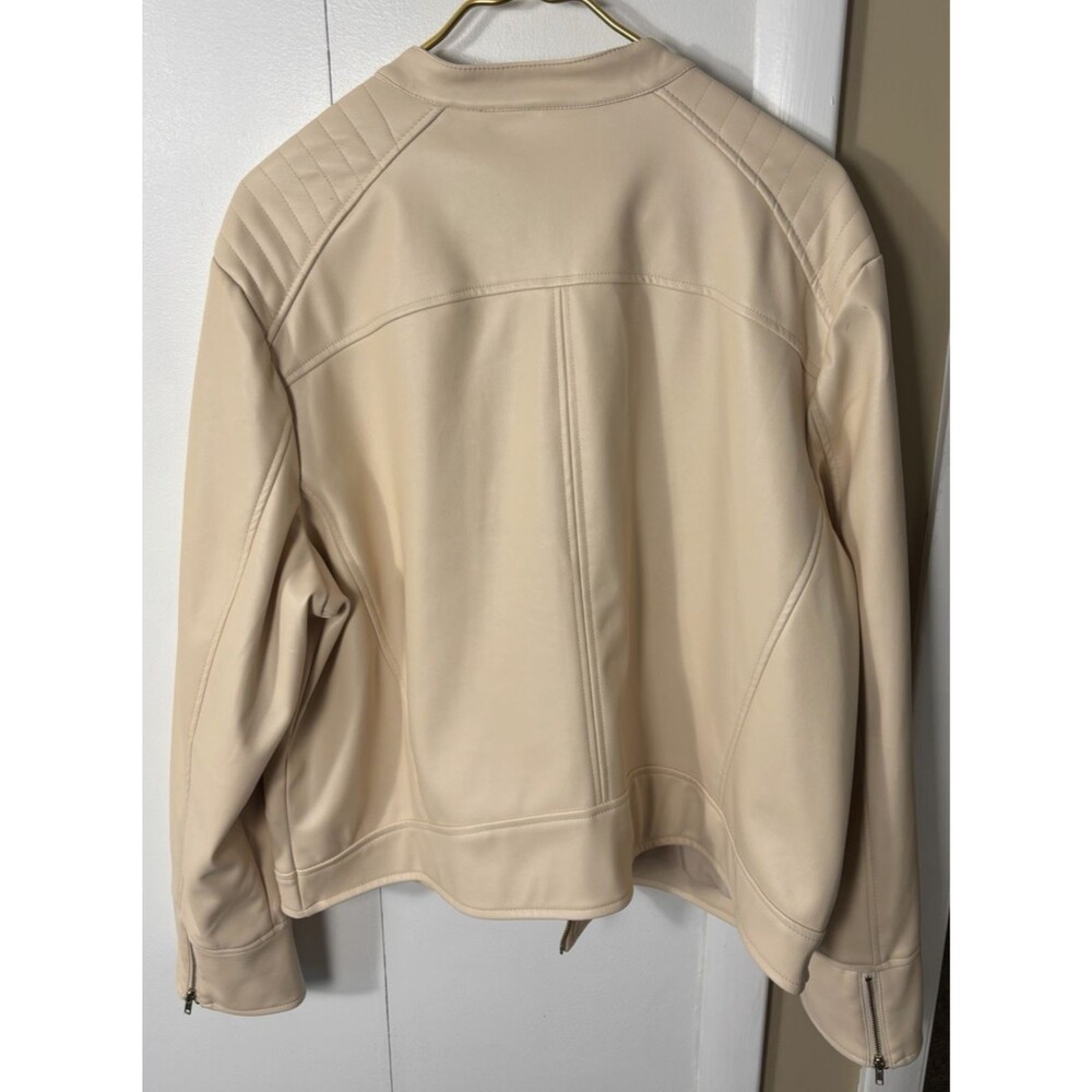 NWOT Motto Faux Leather Jacket Cream Color Size 2X - Picture 8 of 8
